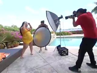 Adorable BBW Emma Bailey Fucks Stud Photographer