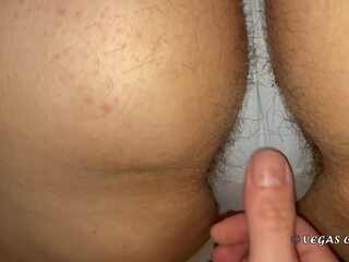 Amatoriale grande sederona bella e grassa (bbw) milf in inviting tanga ha un molto gustoso bagnato fica