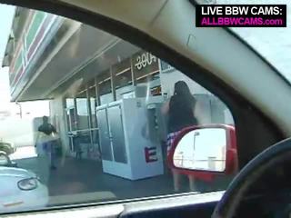 Bella e grassa (bbw) prende in auto marche suo fica per cazzo primo parte