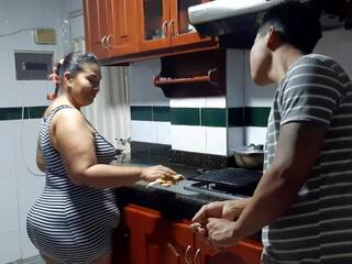 Saya apaan saya tante di itu dapur, gratis seks klip menunjukkan 73