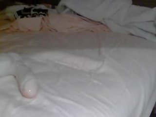 Bbw girlfriend masturbating in hotel