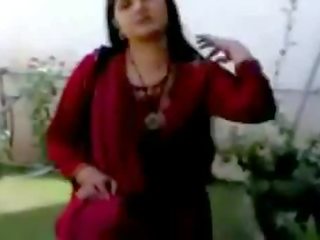 Veľký očarujúce indické teta byť v a porno sex film šou - am